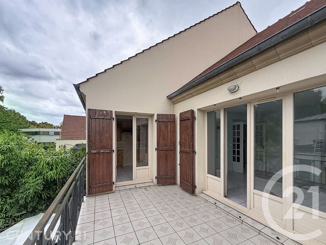Appartement F3 à louer - 3 pièces - 64.16 m2 - NOISY LE GRAND - 93 - ILE-DE-FRANCE - Century 21 E.F.I.