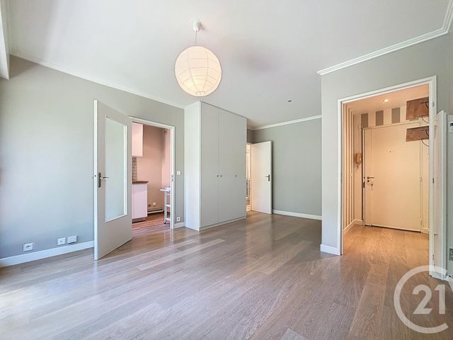Appartement F1 à louer - 1 pièce - 29.23 m2 - NOISY LE GRAND - 93 - ILE-DE-FRANCE - Century 21 E.F.I.