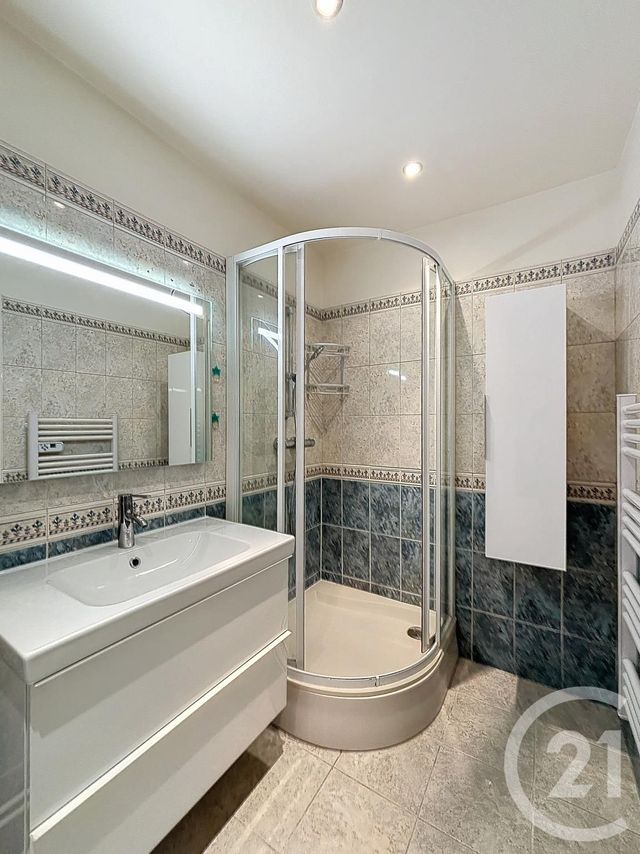 Appartement F1 à louer - 1 pièce - 29.23 m2 - NOISY LE GRAND - 93 - ILE-DE-FRANCE - Century 21 E.F.I.