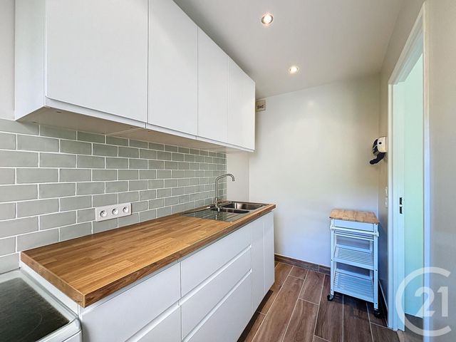 Appartement F1 à louer - 1 pièce - 29.23 m2 - NOISY LE GRAND - 93 - ILE-DE-FRANCE - Century 21 E.F.I.