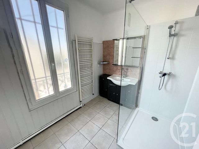 maison à louer - 3 pièces - 82.04 m2 - NOISY LE GRAND - 93 - ILE-DE-FRANCE - Century 21 E.F.I.