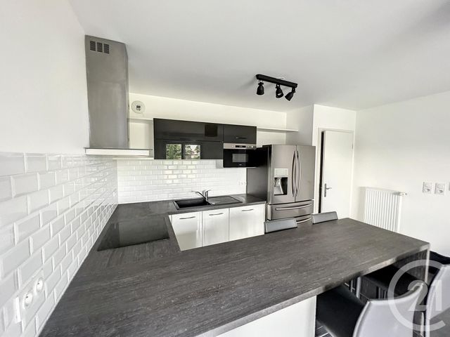 Appartement F3 à louer - 3 pièces - 57.86 m2 - NOISY LE GRAND - 93 - ILE-DE-FRANCE - Century 21 E.F.I.