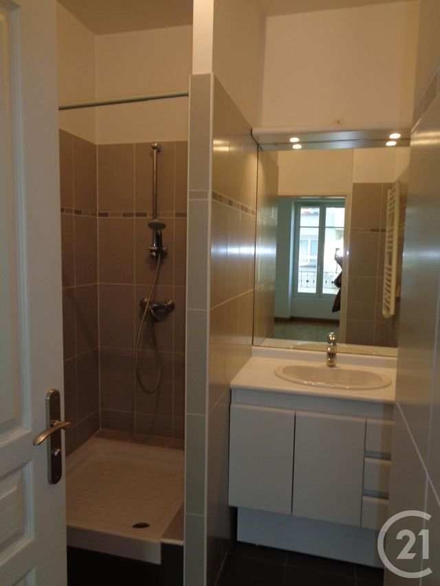 Appartement F2 à louer - 2 pièces - 41.41 m2 - NOISY LE GRAND - 93 - ILE-DE-FRANCE - Century 21 E.F.I.