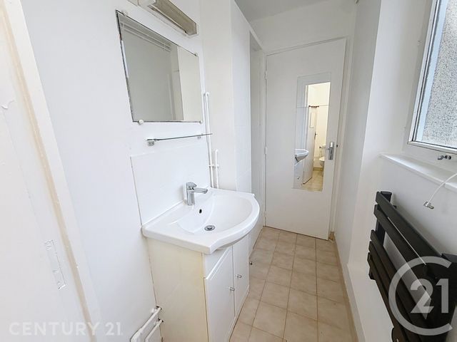 Appartement F1 à louer - 1 pièce - 25.22 m2 - TORCY - 77 - ILE-DE-FRANCE - Century 21 E.F.I.