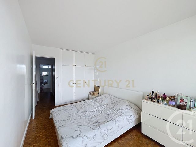 Appartement F3 à vendre - 3 pièces - 71.86 m2 - NOISY LE GRAND - 93 - ILE-DE-FRANCE - Century 21 E.F.I.
