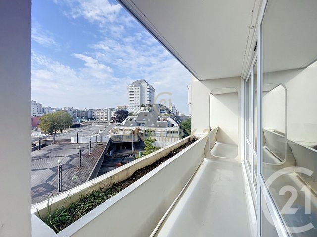 Appartement F3 à vendre - 3 pièces - 71.86 m2 - NOISY LE GRAND - 93 - ILE-DE-FRANCE - Century 21 E.F.I.
