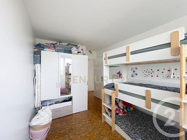 Appartement F3 à vendre - 3 pièces - 71.86 m2 - NOISY LE GRAND - 93 - ILE-DE-FRANCE - Century 21 E.F.I.