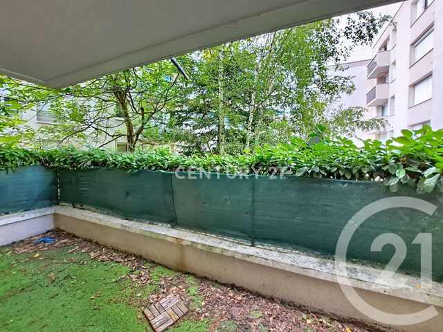 Appartement F2 à louer - 2 pièces - 42.42 m2 - NOISY LE GRAND - 93 - ILE-DE-FRANCE - Century 21 E.F.I.