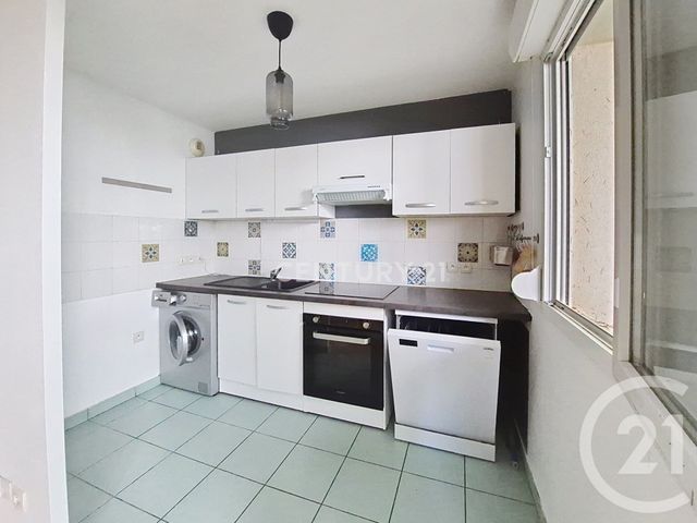 Appartement F2 à louer - 2 pièces - 42.42 m2 - NOISY LE GRAND - 93 - ILE-DE-FRANCE - Century 21 E.F.I.
