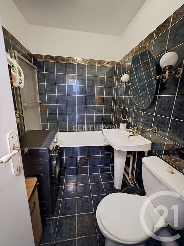 Appartement F1 à vendre - 1 pièce - 27.02 m2 - NOISY LE GRAND - 93 - ILE-DE-FRANCE - Century 21 E.F.I.