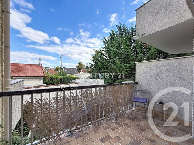 Appartement F1 à vendre - 1 pièce - 27.02 m2 - NOISY LE GRAND - 93 - ILE-DE-FRANCE - Century 21 E.F.I.