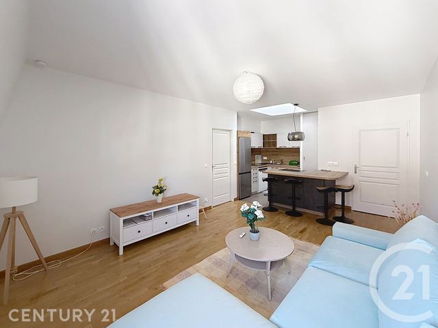 Appartement F2 à louer - 2 pièces - 53.0 m2 - NOISY LE GRAND - 93 - ILE-DE-FRANCE - Century 21 E.F.I.