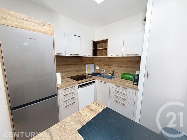 Appartement F2 à louer - 2 pièces - 53.0 m2 - NOISY LE GRAND - 93 - ILE-DE-FRANCE - Century 21 E.F.I.