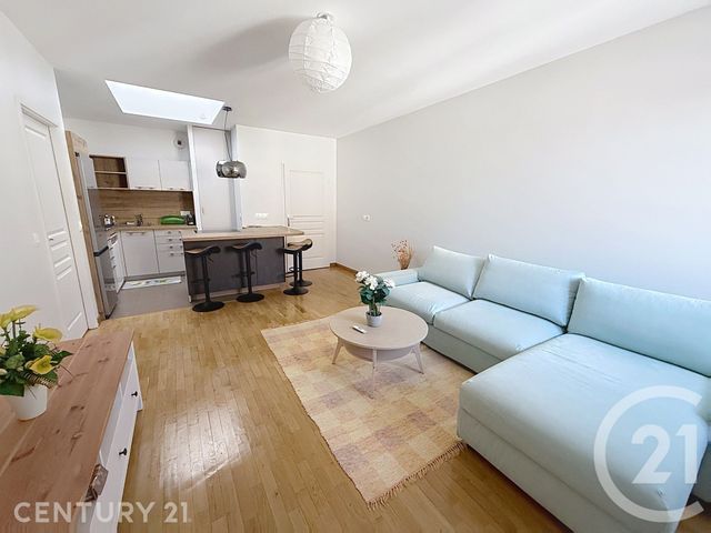 Appartement F2 à louer - 2 pièces - 53.0 m2 - NOISY LE GRAND - 93 - ILE-DE-FRANCE - Century 21 E.F.I.