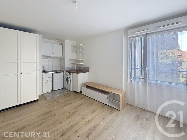 Appartement Studio à louer - 1 pièce - 26.54 m2 - NOISY LE GRAND - 93 - ILE-DE-FRANCE - Century 21 E.F.I.