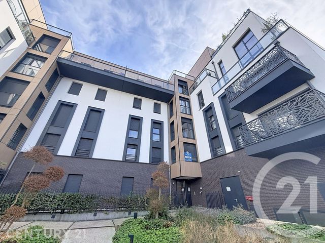 Appartement Studio à louer - 1 pièce - 26.54 m2 - NOISY LE GRAND - 93 - ILE-DE-FRANCE - Century 21 E.F.I.