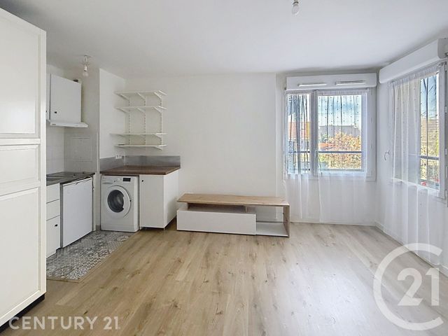 Appartement Studio à louer - 1 pièce - 26.54 m2 - NOISY LE GRAND - 93 - ILE-DE-FRANCE - Century 21 E.F.I.