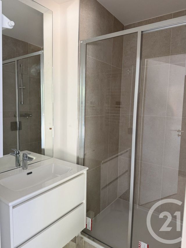 Appartement Studio à louer - 1 pièce - 18.83 m2 - NOISY LE GRAND - 93 - ILE-DE-FRANCE - Century 21 E.F.I.