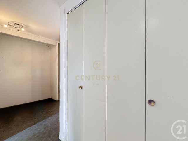 Appartement F4 à vendre - 4 pièces - 79.92 m2 - NOISY LE GRAND - 93 - ILE-DE-FRANCE - Century 21 E.F.I.