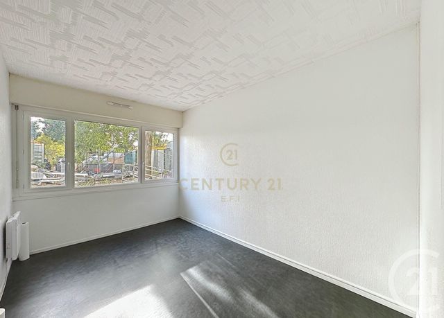 Appartement F4 à vendre - 4 pièces - 79.92 m2 - NOISY LE GRAND - 93 - ILE-DE-FRANCE - Century 21 E.F.I.