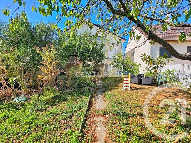 maison à vendre - 6 pièces - 135.0 m2 - NOISY LE GRAND - 93 - ILE-DE-FRANCE - Century 21 E.F.I.