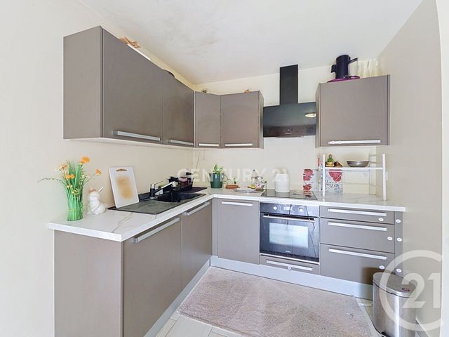 Appartement F3 à vendre - 3 pièces - 57.32 m2 - NOISY LE GRAND - 93 - ILE-DE-FRANCE - Century 21 E.F.I.
