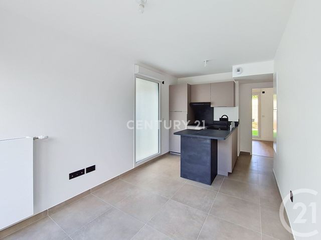 Appartement F2 à louer - 2 pièces - 36.01 m2 - NOISY LE GRAND - 93 - ILE-DE-FRANCE - Century 21 E.F.I.