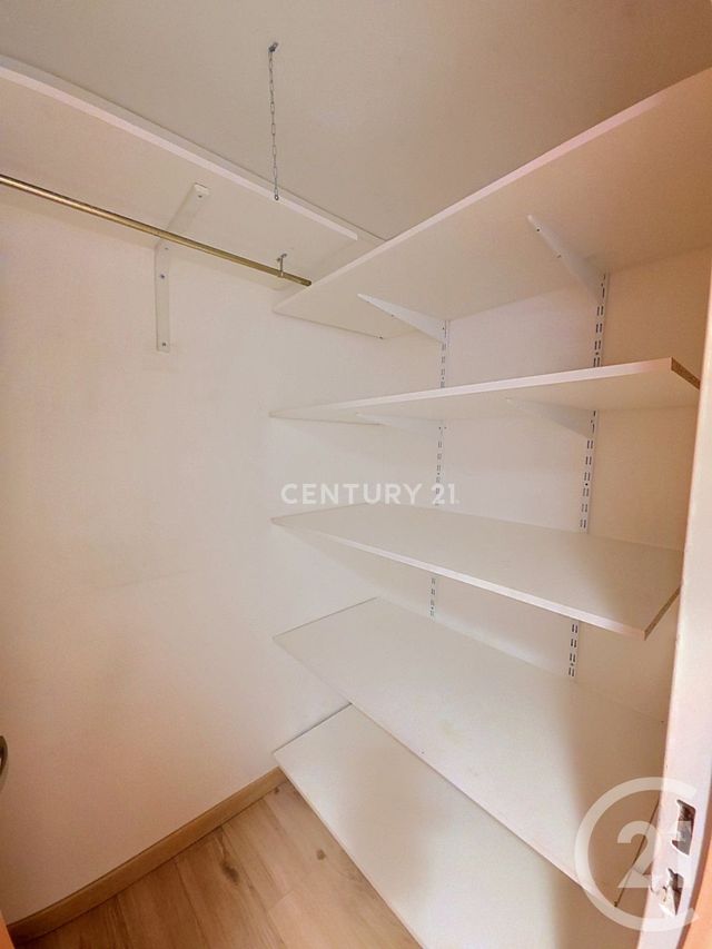 Appartement F3 à vendre - 3 pièces - 72.0 m2 - NOISY LE GRAND - 93 - ILE-DE-FRANCE - Century 21 E.F.I.