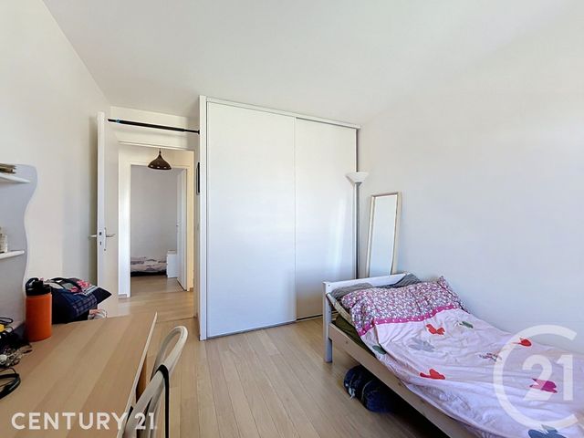 Appartement F4 à vendre - 4 pièces - 70.3 m2 - NOISY LE GRAND - 93 - ILE-DE-FRANCE - Century 21 E.F.I.