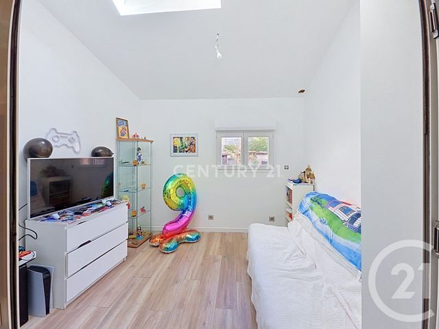 maison à vendre - 5 pièces - 156.11 m2 - NOISY LE GRAND - 93 - ILE-DE-FRANCE - Century 21 E.F.I.