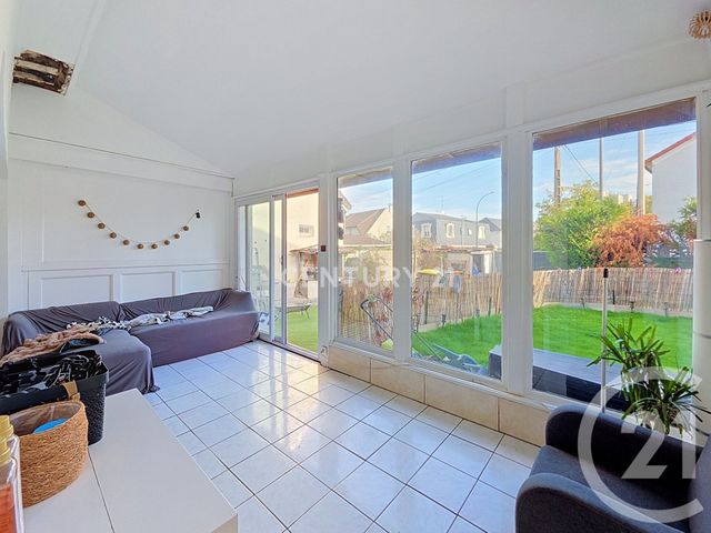 maison à vendre - 5 pièces - 156.11 m2 - NOISY LE GRAND - 93 - ILE-DE-FRANCE - Century 21 E.F.I.