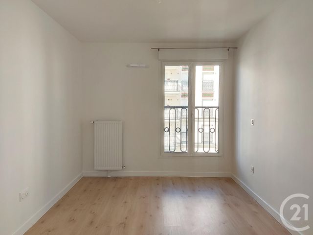 Appartement F2 à louer - 2 pièces - 48.38 m2 - CHELLES - 77 - ILE-DE-FRANCE - Century 21 E.F.I.