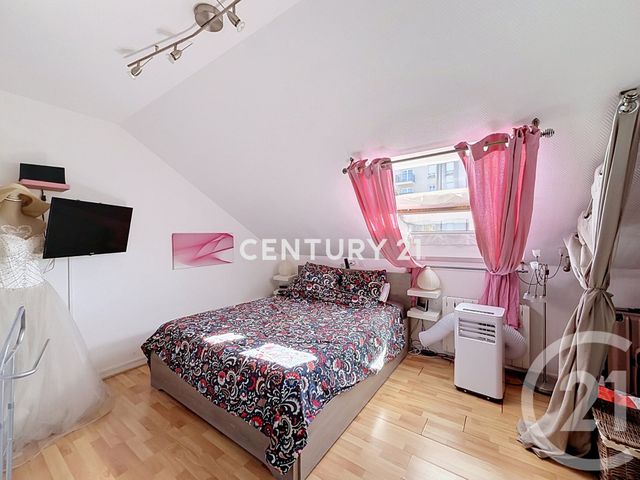 maison à vendre - 6 pièces - 97.0 m2 - NOISY LE GRAND - 93 - ILE-DE-FRANCE - Century 21 E.F.I.