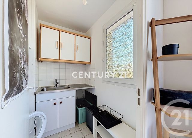 Appartement F1 à vendre - 1 pièce - 26.0 m2 - NOISY LE GRAND - 93 - ILE-DE-FRANCE - Century 21 E.F.I.