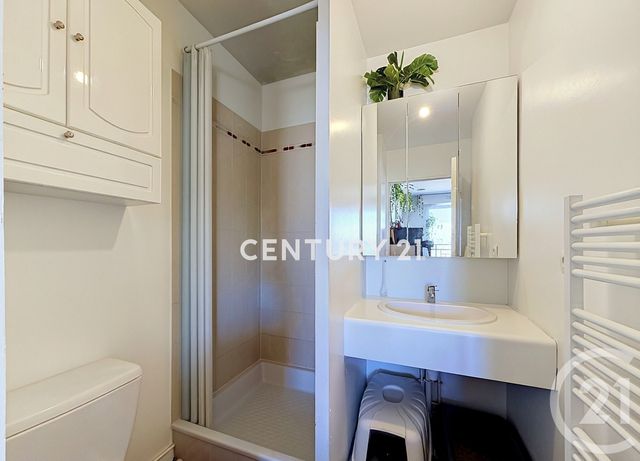 Appartement F1 à vendre - 1 pièce - 26.0 m2 - NOISY LE GRAND - 93 - ILE-DE-FRANCE - Century 21 E.F.I.