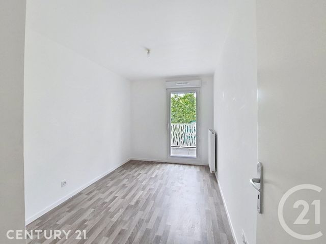 Appartement F3 à louer - 3 pièces - 58.67 m2 - NOISY LE GRAND - 93 - ILE-DE-FRANCE - Century 21 E.F.I.