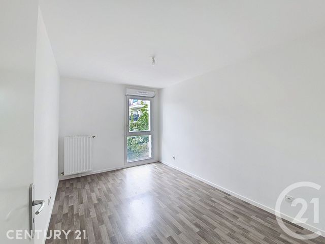 Appartement F3 à louer - 3 pièces - 58.67 m2 - NOISY LE GRAND - 93 - ILE-DE-FRANCE - Century 21 E.F.I.