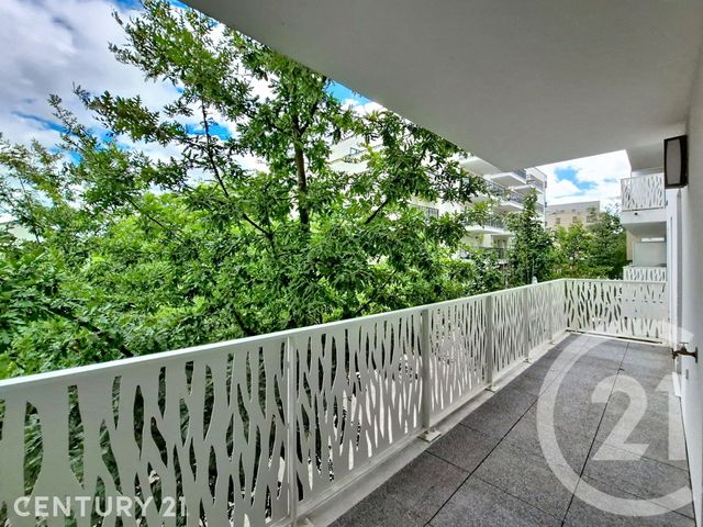 Appartement F3 à louer - 3 pièces - 58.67 m2 - NOISY LE GRAND - 93 - ILE-DE-FRANCE - Century 21 E.F.I.