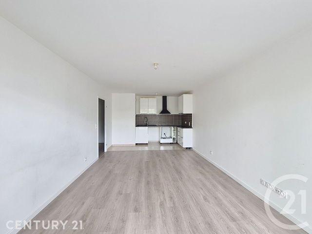 Appartement F3 à louer - 3 pièces - 58.67 m2 - NOISY LE GRAND - 93 - ILE-DE-FRANCE - Century 21 E.F.I.