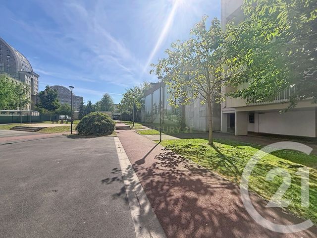 Appartement F3 à vendre - 3 pièces - 72.79 m2 - NOISY LE GRAND - 93 - ILE-DE-FRANCE - Century 21 E.F.I.