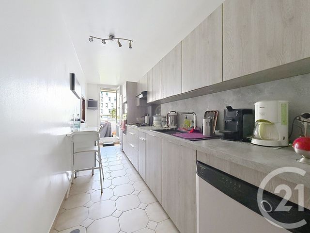 Appartement F3 à vendre - 3 pièces - 72.79 m2 - NOISY LE GRAND - 93 - ILE-DE-FRANCE - Century 21 E.F.I.