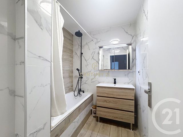 Appartement F3 à vendre - 3 pièces - 57.0 m2 - NOISY LE GRAND - 93 - ILE-DE-FRANCE - Century 21 E.F.I.