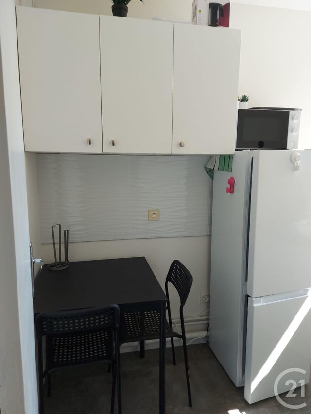 Appartement F2 à louer 2 pièces 48.4 m2 NOISY LE GRAND 93 ILE