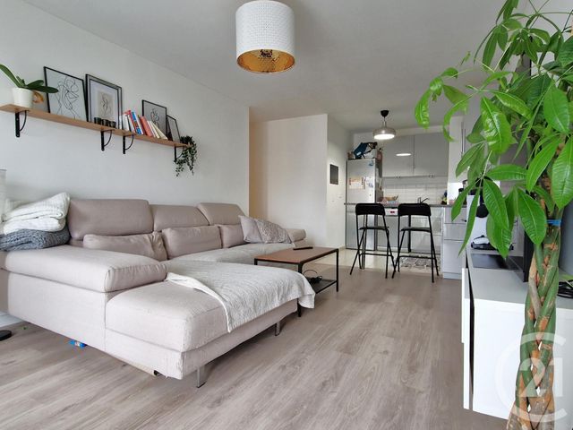 Appartement F3 à vendre - 3 pièces - 61.5 m2 - NOISY LE GRAND - 93 - ILE-DE-FRANCE - Century 21 E.F.I.