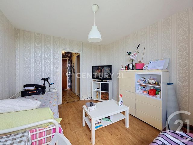 Appartement F2 à vendre - 2 pièces - 40.62 m2 - NOISY LE GRAND - 93 - ILE-DE-FRANCE - Century 21 E.F.I.