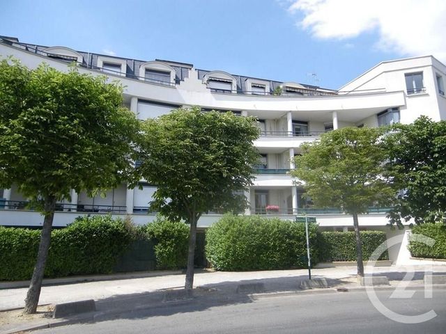 Studio à louer - 1 pièce - 29.26 m2 - NOISY LE GRAND - 93 - ILE-DE-FRANCE - Century 21 E.F.I.