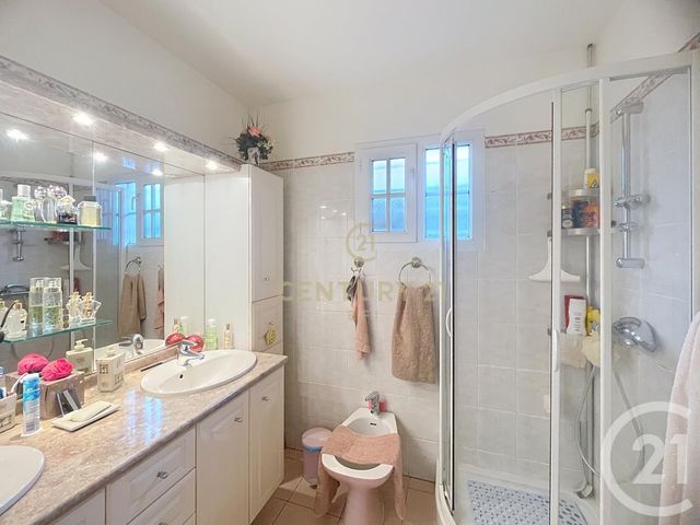 maison à vendre - 5 pièces - 140.0 m2 - NOISY LE GRAND - 93 - ILE-DE-FRANCE - Century 21 E.F.I.