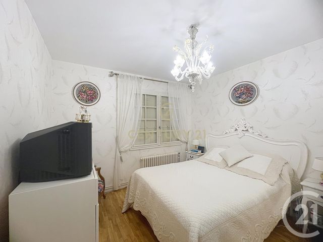 maison à vendre - 5 pièces - 140.0 m2 - NOISY LE GRAND - 93 - ILE-DE-FRANCE - Century 21 E.F.I.