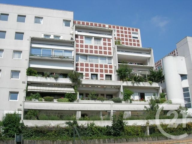 Appartement F2 à louer - 2 pièces - 50.7 m2 - NOISY LE GRAND - 93 - ILE-DE-FRANCE - Century 21 E.F.I.