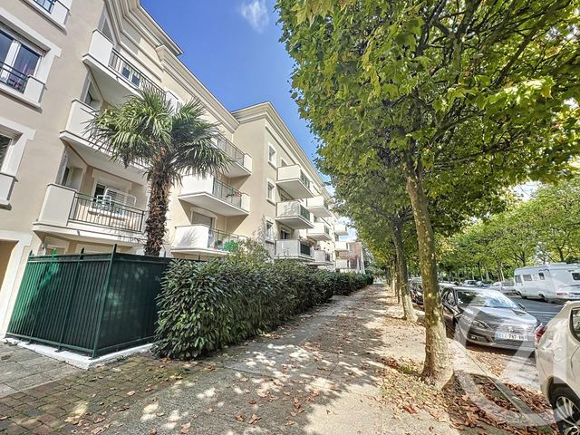 Appartement F4 à vendre - 4 pièces - 75.0 m2 - NOISY LE GRAND - 93 - ILE-DE-FRANCE - Century 21 E.F.I.